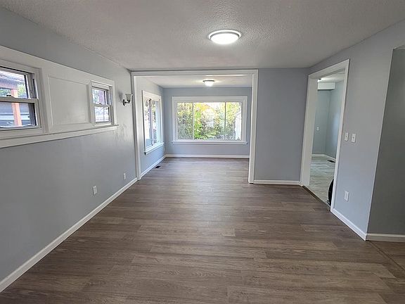 5th image of 16881 Lawton St