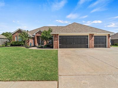 1405 W Continental Way, Mustang, OK, 73064