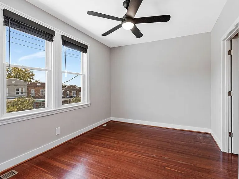 413 Buchanan St NW — Photo 28