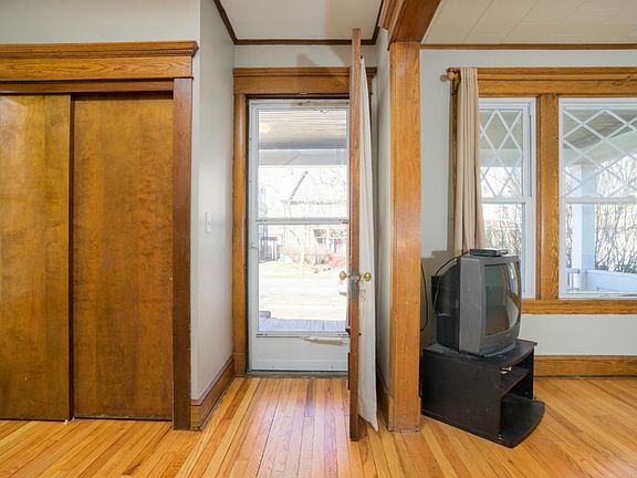 3rd image of 268 Huntington Ave