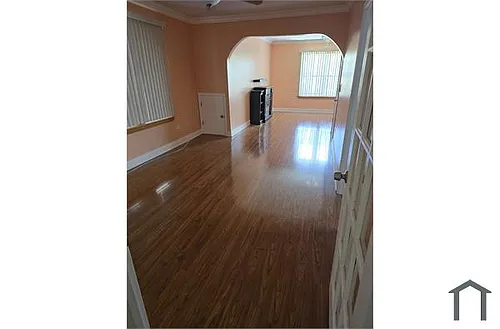 6927 S Oakley Ave #2 Photo 1