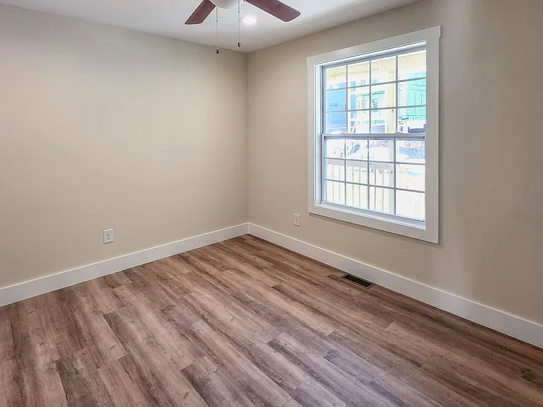 1422 Nolan Ave NW — Photo 9