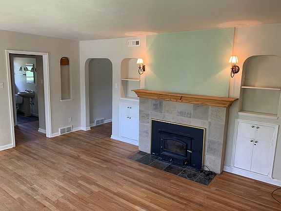 2nd image of 1601 Park Ave