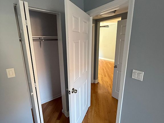 3rd image of 1644 W Pratt Blvd APT 1E