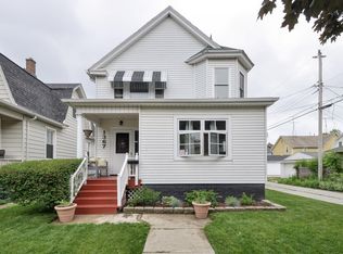 1367 Deane Blvd, Racine, WI 53405