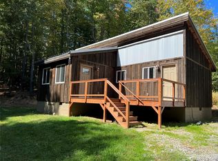 95 Pine Hill Dr, Horse Shoe, NC 28742