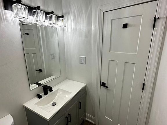 3rd image of 4139 Firwood Ln #14665621