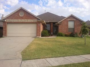 1832 SW 31st St, Moore, OK 73160
