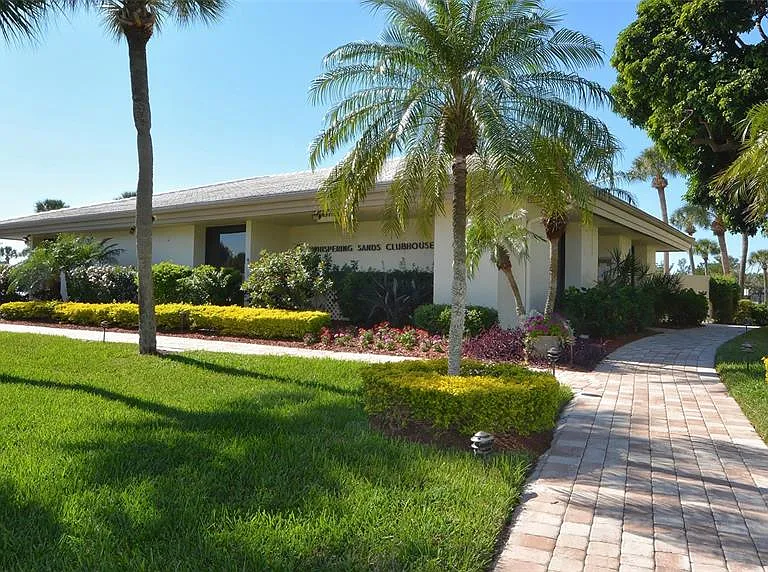 131 Whispering Sands Cir #V-33 — Photo 40