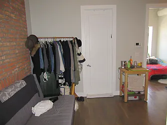 Rented by Lucky Apt Inc