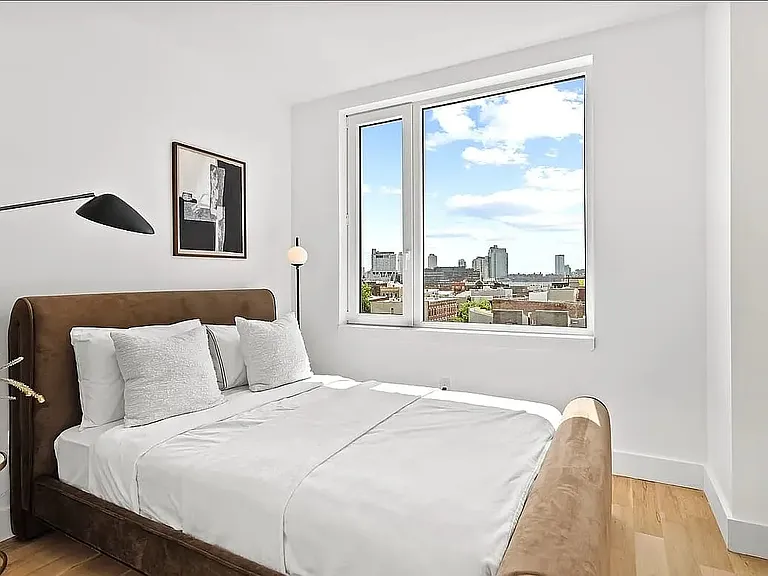 161 Meserole Ave #5D — Photo 4