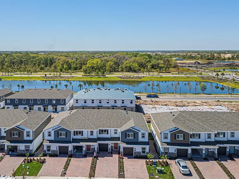 5082 Rain Shadow Dr — Photo 33