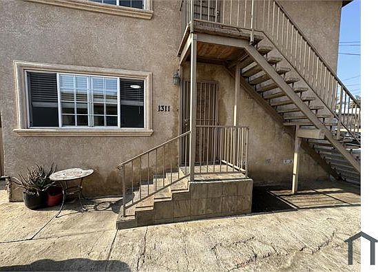 2nd image of 1311 W 90th Pl