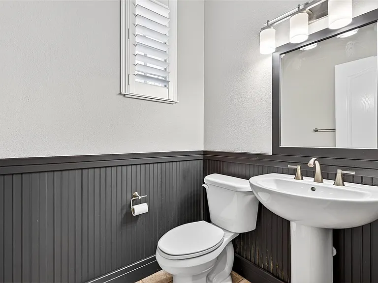 10801 Spring Mountain Pl — Photo 37