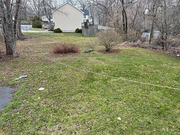 4th image of 23 Lorenzo St Lot 2