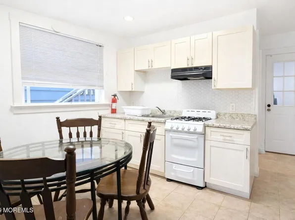 13 Decatur Ave APT A, Seaside Park, NJ 08752