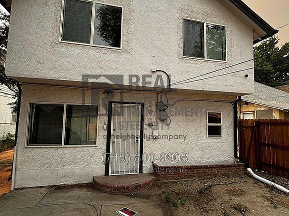 2nd image of 1428 E Orman Ave