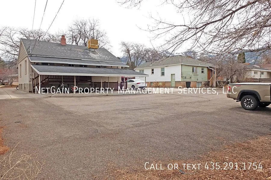 26/27 School Year Male Student Housing — Photo 2