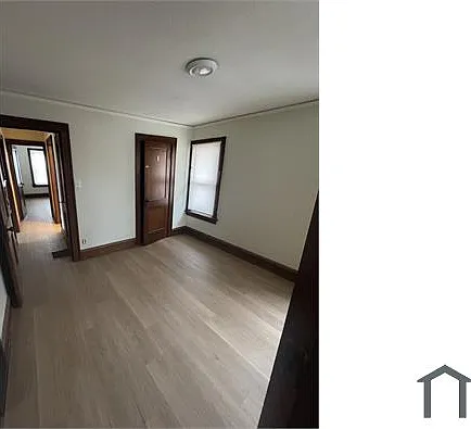 1425 W Burleigh St — Photo 10