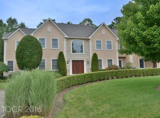 22 Bradley Ln, Montvale, NJ 07645