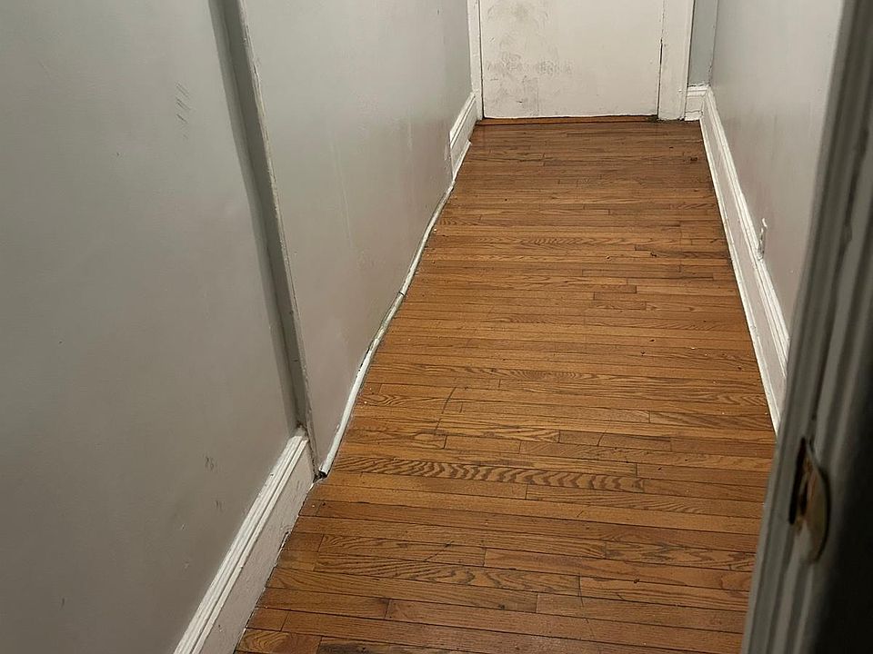 1st image of 8515 Smith Ave