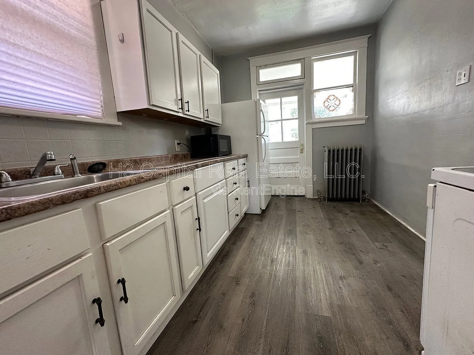 2 bed, 1.0 bath, $1,250 — Photo 3