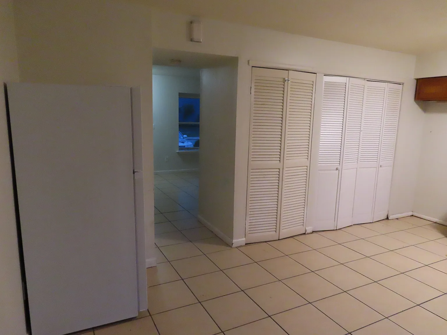 2 bed, 1040 sqft, $2,300 — Photo 4
