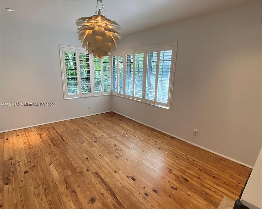 1st image of 1056 Jefferson Ave APT 16