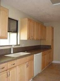 5th image of 351 Hinchman St SE