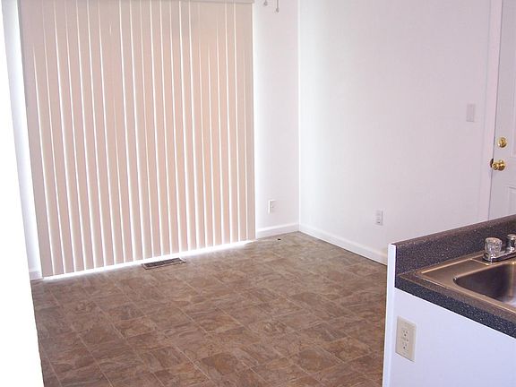 5th image of 1371 Gattegno St