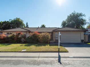 87 Parklite Cir, Sacramento, CA 95831