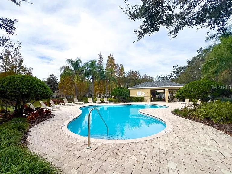 109 Woodknoll Pl — Photo 32