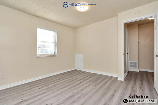 6545-6611 Brittmoore Rd — Photo 5