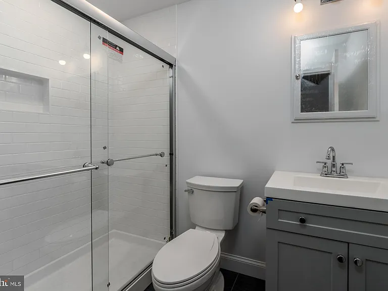 1153 Riverside Ave — Photo 11