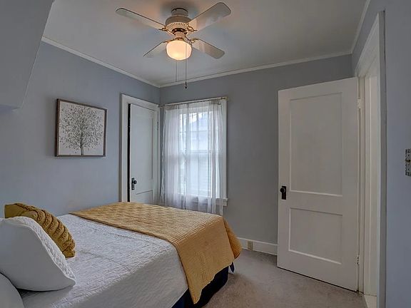 4th image of 2821 Oakridge Ave