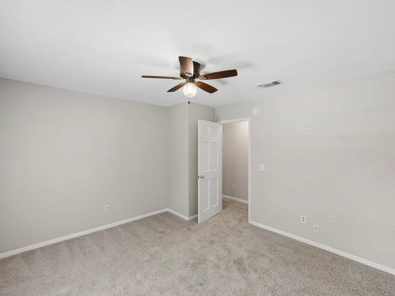 8130 Sunny Ridge Dr — Photo 28