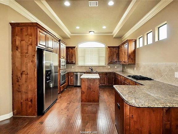 2nd image of 15615 Wood Brook Ln