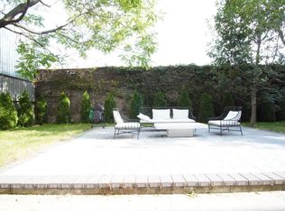 242 Boerum St, Brooklyn, NY 11206