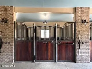 245 Blue Valley Rd — Photo 16