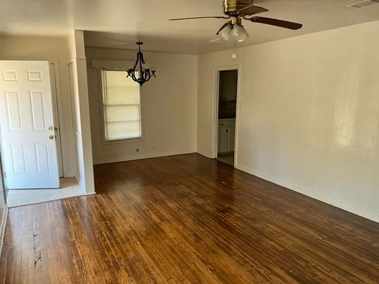 1810 Scripture St — Photo 11