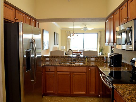 3rd image of 9731 Acqua Ct Unit 524