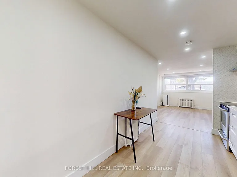 29 Wesley St #1 — Photo 4