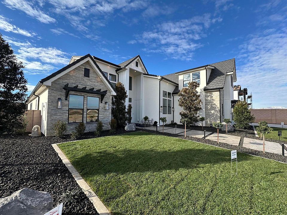 1st image of 2736 E Seegmiller Dr