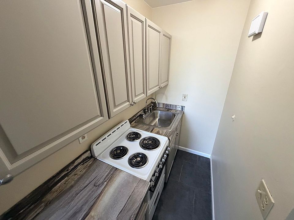 1st image of 99 Columbia St APT 8