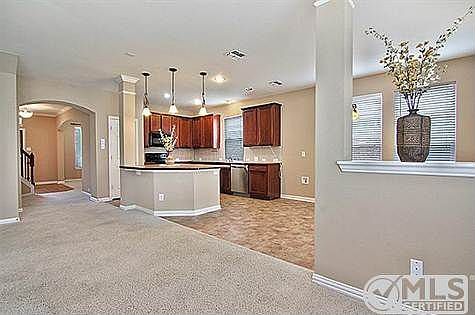 4th image of 2009 Lake Highlands Dr