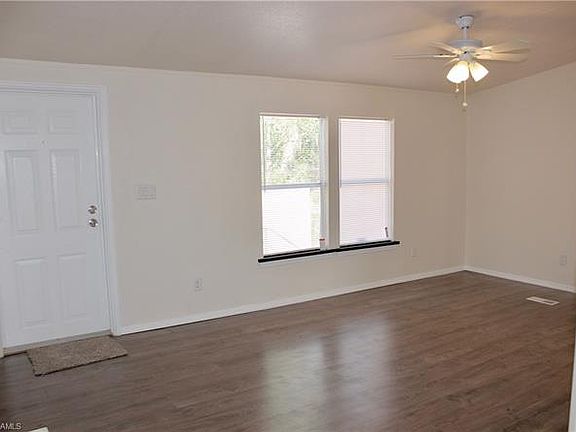 4th image of 203 Monterey St