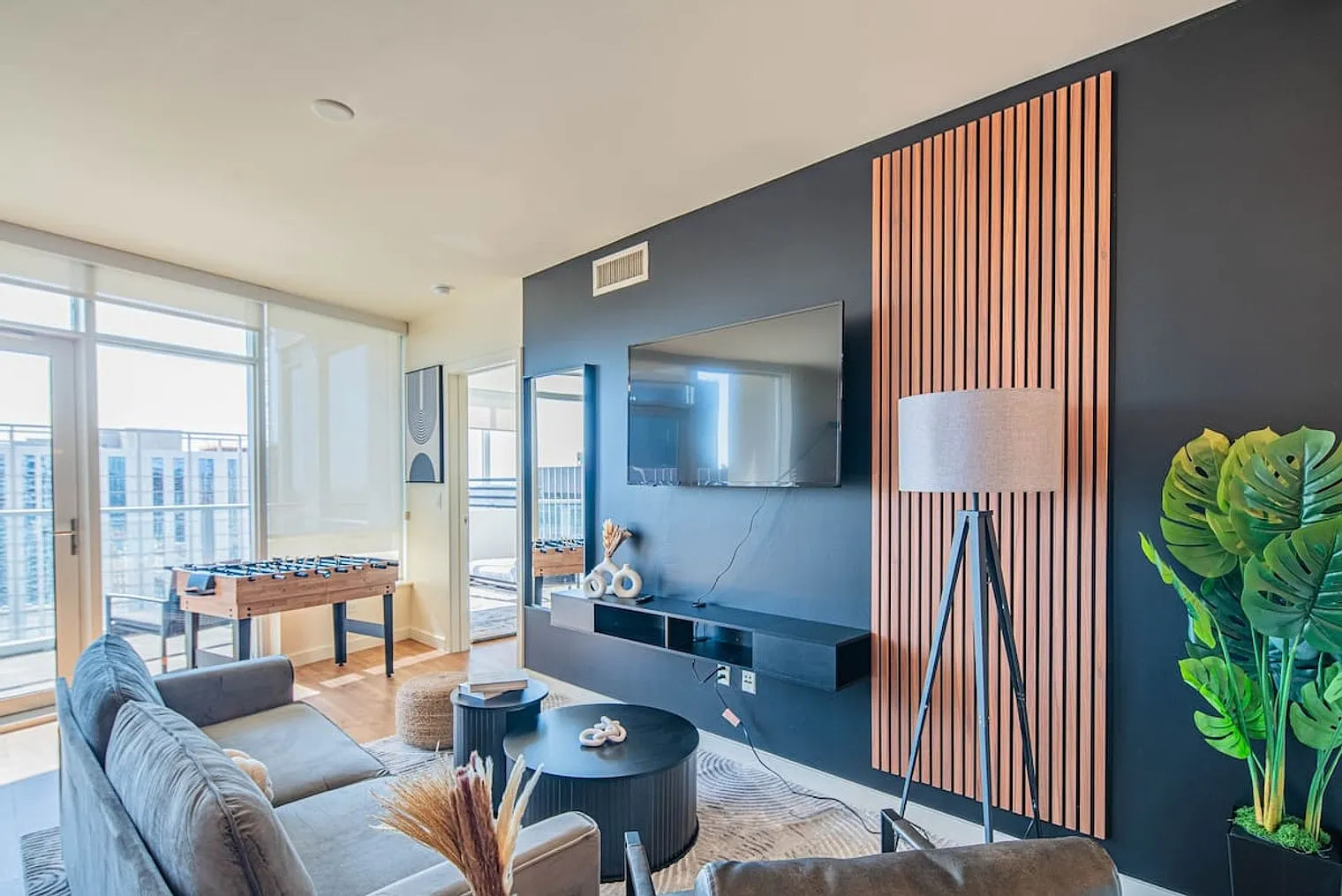 1 bed, 1.0 bath, 1130 sqft, $2,862 — Photo 1