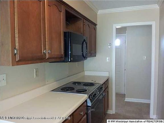 4th image of 789 Stowewood Dr