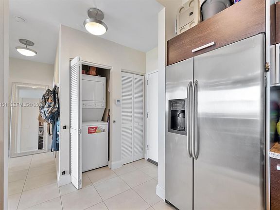 4th image of 2525 SW 3rd Ave APT 1603