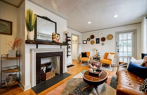 383 Ashley Ave NE Photo 1